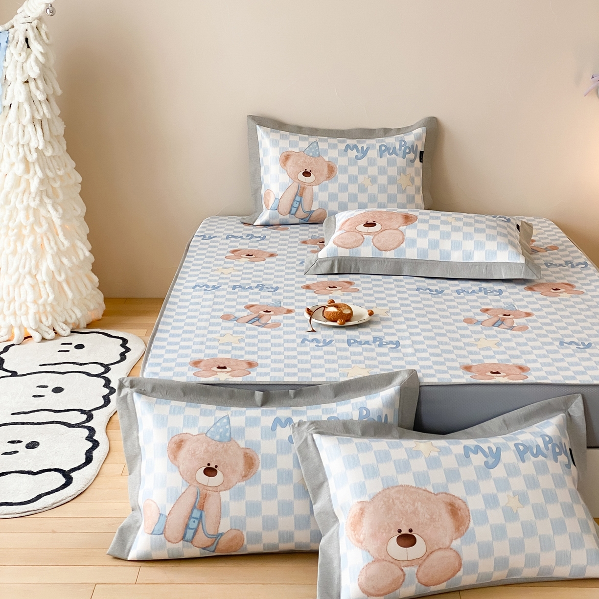 91家纺网 家纺一手货源 找家纺 三味舒屋 2026新款软萌时光系列卡通A类抗菌防螨凉感印花冰丝凉席（床笠款） 星语贝比