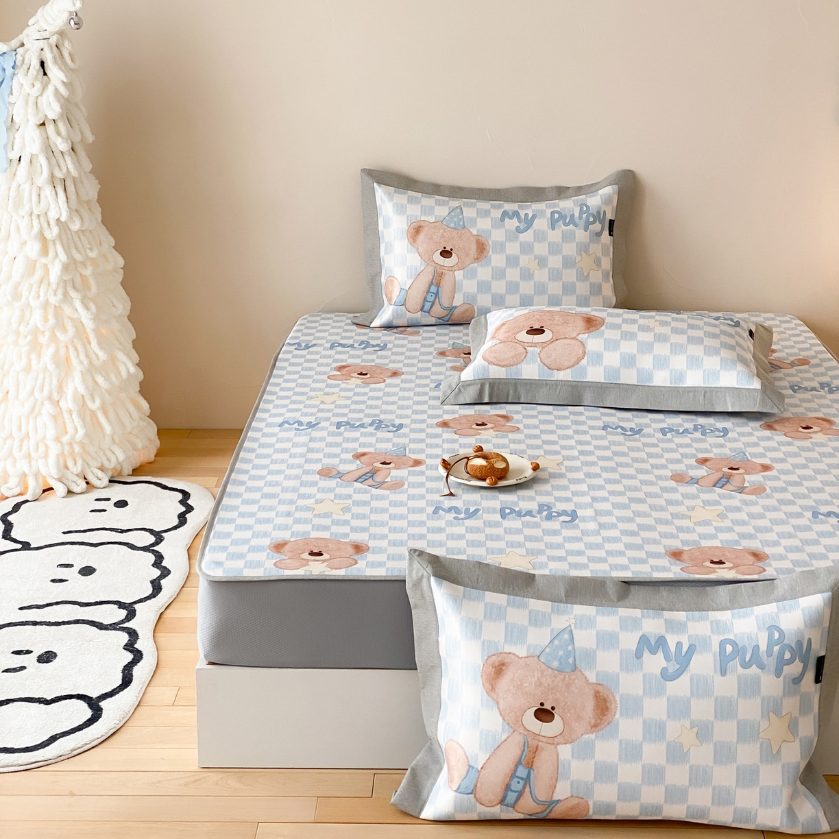 91家纺网 家纺一手货源 找家纺 三味舒屋 2026新款软萌时光系列卡通A类抗菌防螨凉感印花冰丝凉席（床笠款） 星语贝比