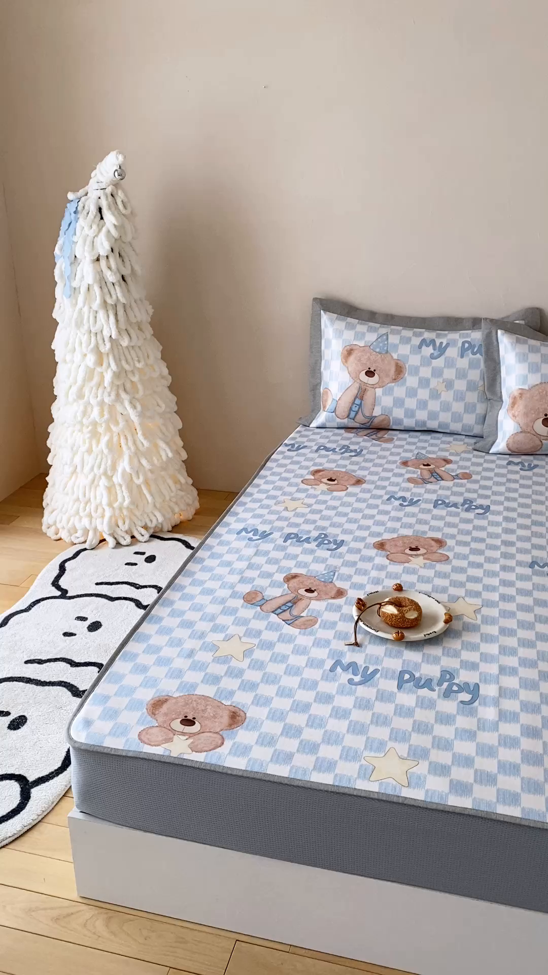 91家纺网 家纺一手货源 找家纺 三味舒屋 2026新款软萌时光系列卡通A类抗菌防螨凉感印花冰丝凉席（床笠款） 星语贝比