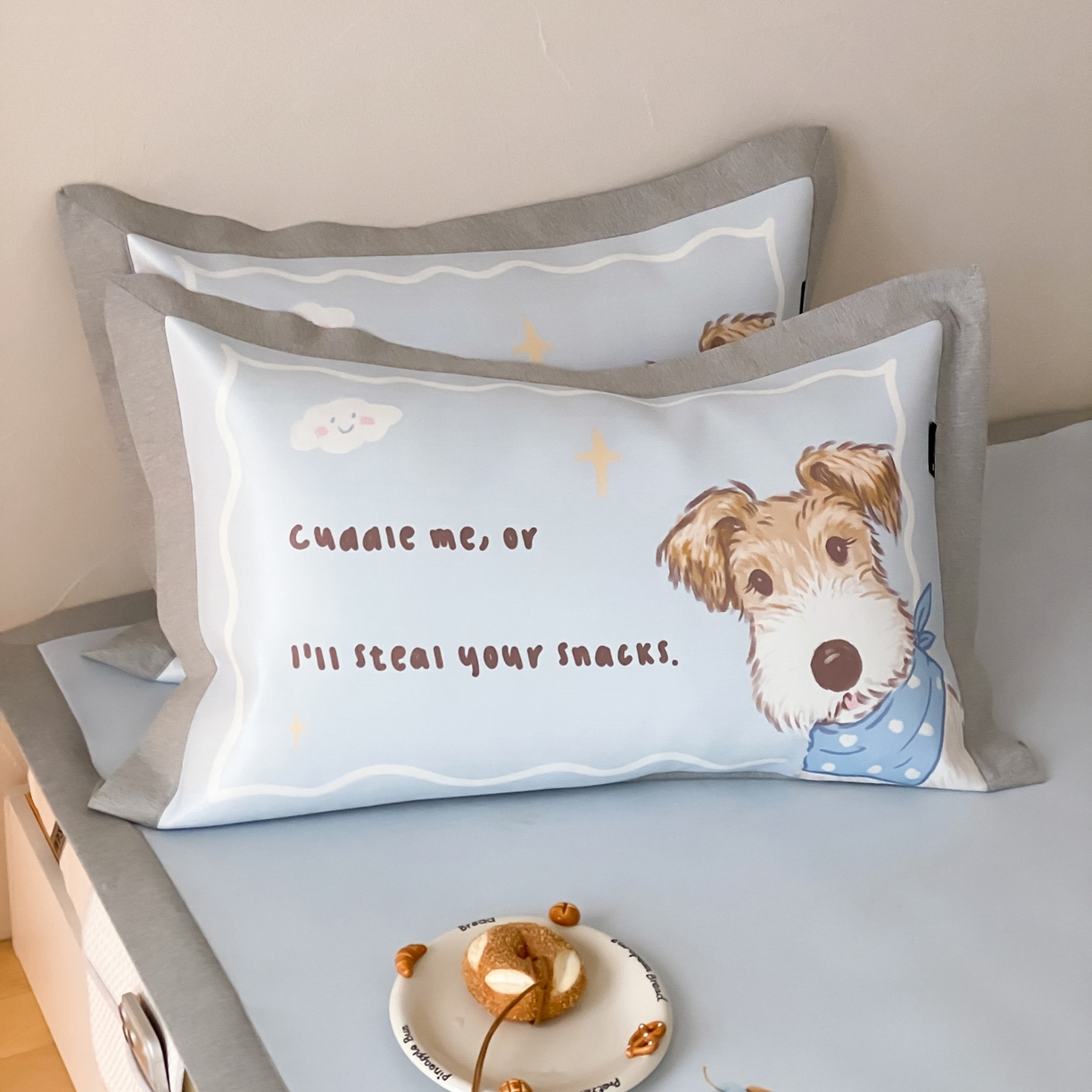 91家纺网 家纺一手货源 找家纺 三味舒屋 2026新款软萌时光系列卡通A类抗菌防螨凉感印花冰丝凉席 蓝领杰克