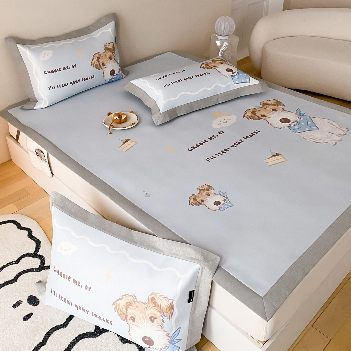 91家纺网 家纺一手货源 找家纺 三味舒屋 2026新款软萌时光系列卡通A类抗菌防螨凉感印花冰丝凉席 蓝领杰克