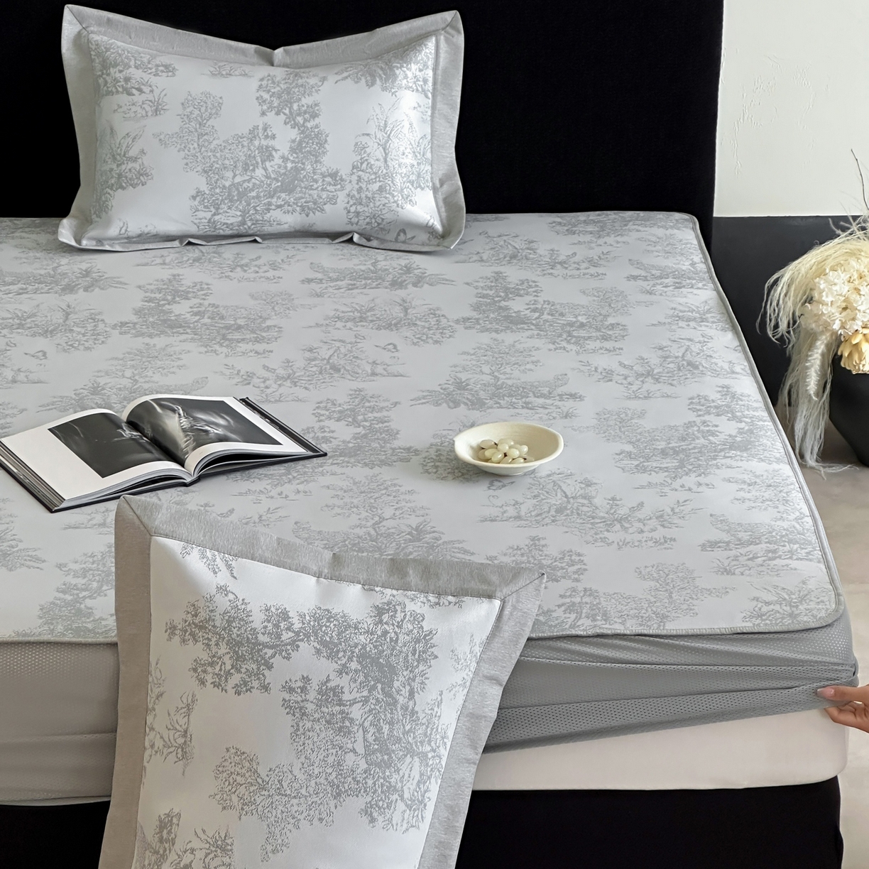 91家纺网 家纺一手货源 找家纺 （总）三味舒屋 2026新款A类抗菌防螨凉感提花冰丝凉席（床笠款）