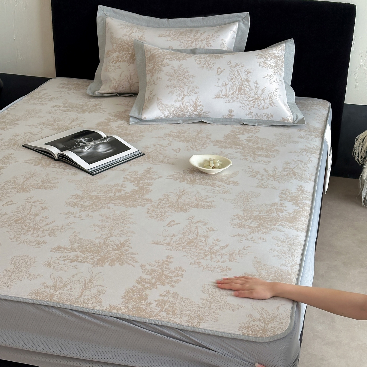 91家纺网 家纺一手货源 找家纺 （总）三味舒屋 2026新款A类抗菌防螨凉感提花冰丝凉席（床笠款）