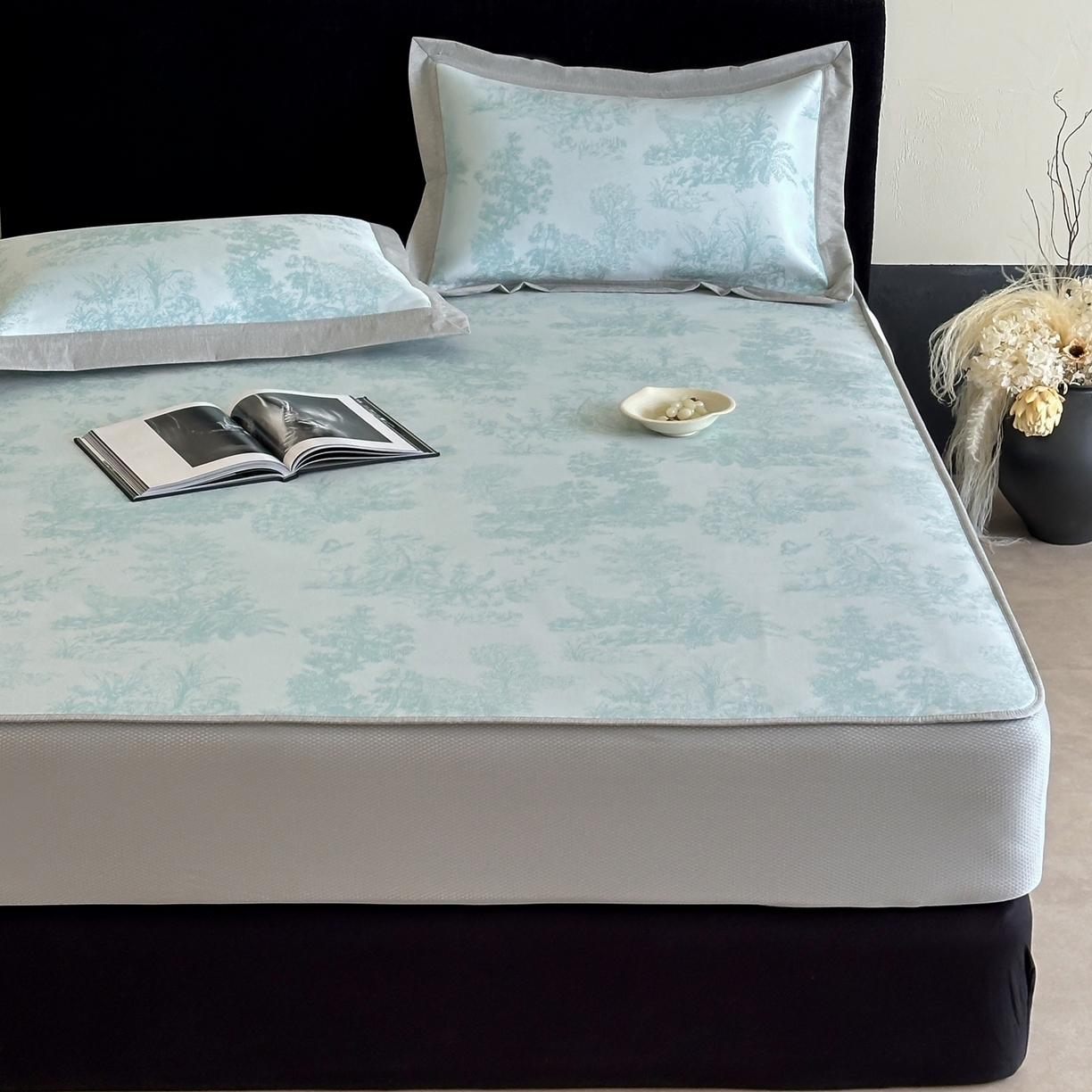 91家纺网 家纺一手货源 找家纺 三味舒屋 2026新款A类抗菌防螨凉感提花冰丝凉席（床笠款） 西雅图绿床席