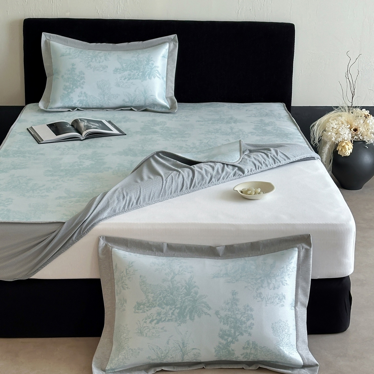 91家纺网 家纺一手货源 找家纺 三味舒屋 2026新款A类抗菌防螨凉感提花冰丝凉席（床笠款） 西雅图绿床席