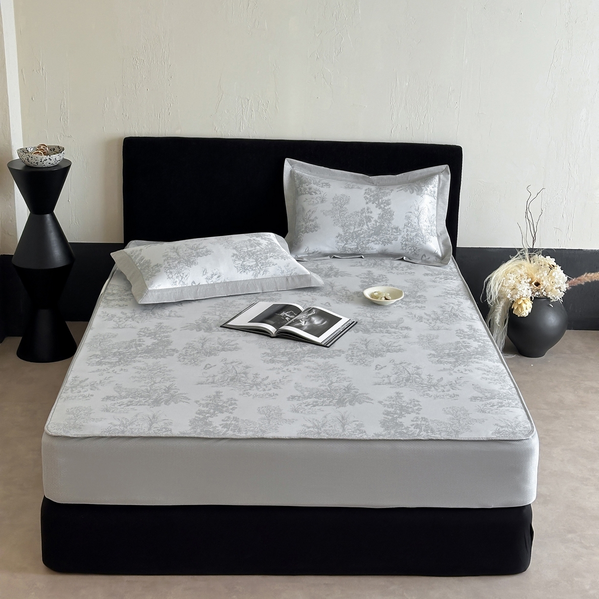 91家纺网 家纺一手货源 找家纺 （总）三味舒屋 2026新款A类抗菌防螨凉感提花冰丝凉席（床笠款）