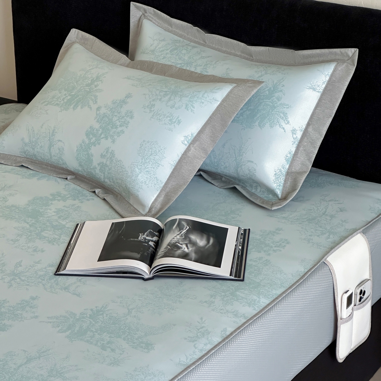 91家纺网 家纺一手货源 找家纺 三味舒屋 2026新款A类抗菌防螨凉感提花冰丝凉席（床笠款） 西雅图绿床席