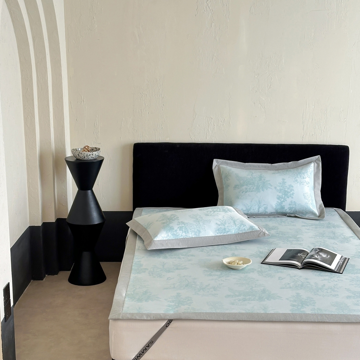 91家纺网 家纺一手货源 找家纺 三味舒屋 2026新款A类抗菌防螨凉感提花冰丝凉席 西雅图绿床席