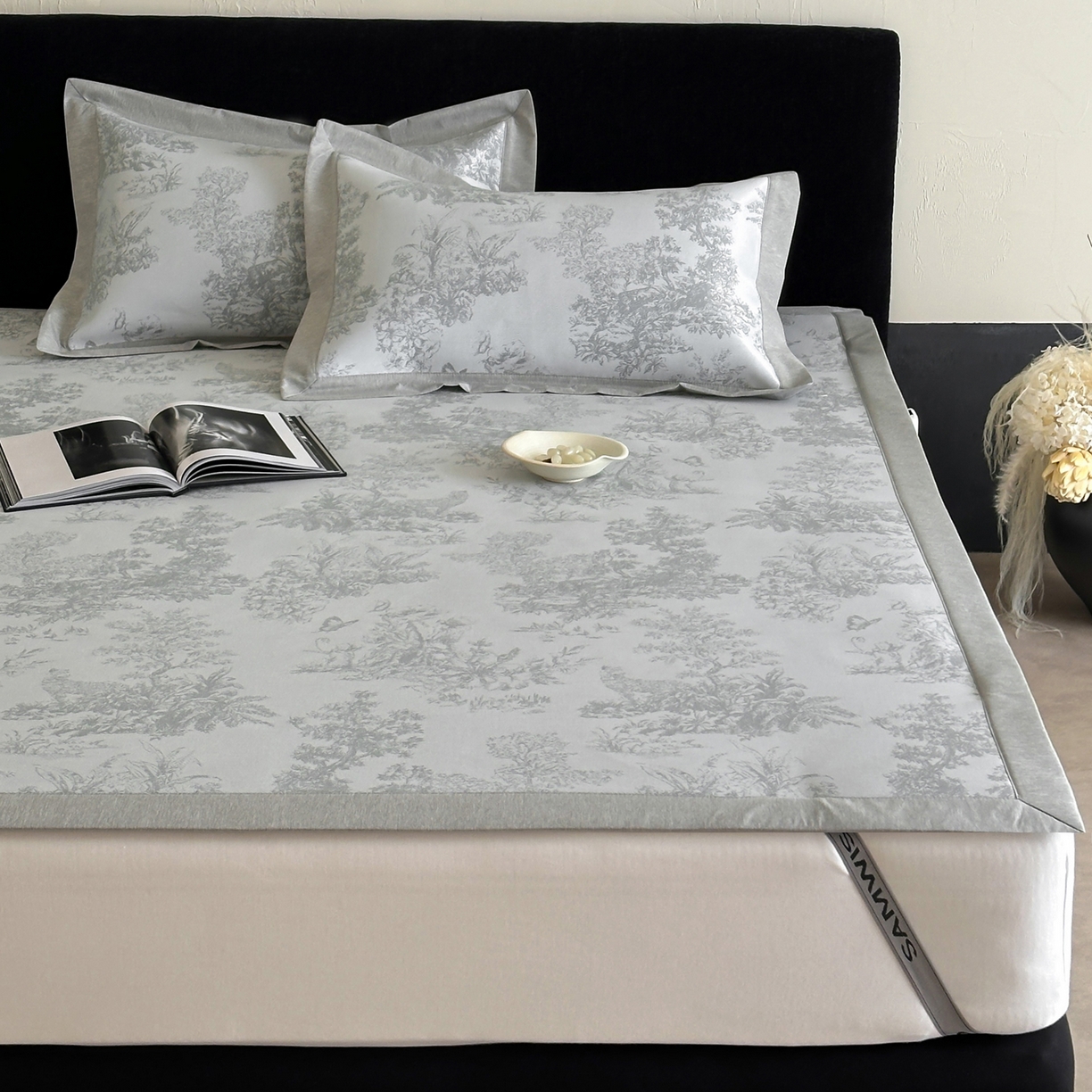 91家纺网 家纺一手货源 找家纺 三味舒屋 2026新款A类抗菌防螨凉感提花冰丝凉席 西雅图灰