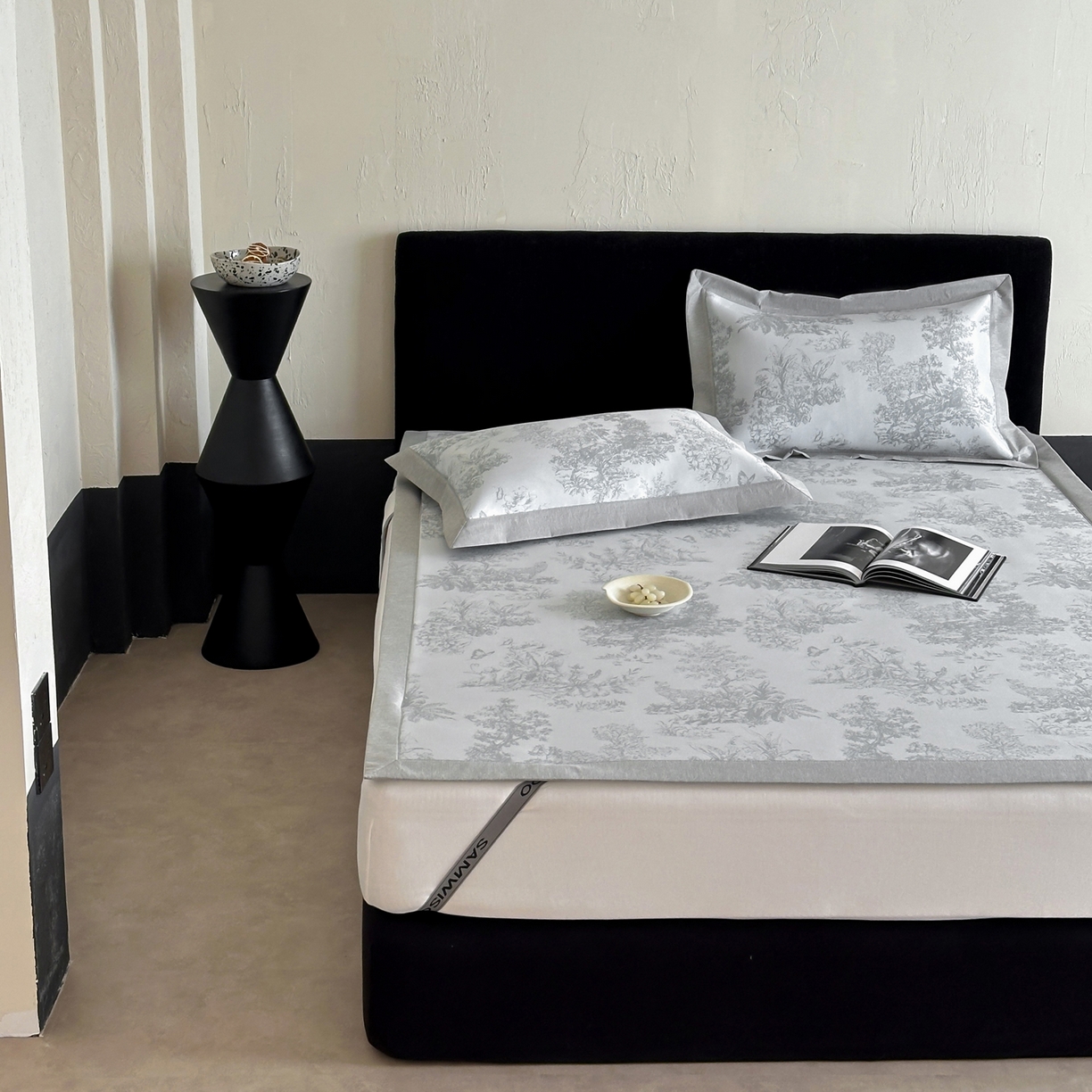 91家纺网 家纺一手货源 找家纺 三味舒屋 2026新款A类抗菌防螨凉感提花冰丝凉席 西雅图灰