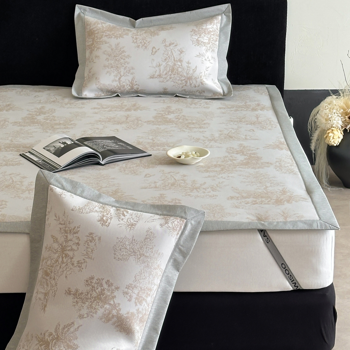 91家纺网 家纺一手货源 找家纺 三味舒屋 2026新款A类抗菌防螨凉感提花冰丝凉席 西雅图咖