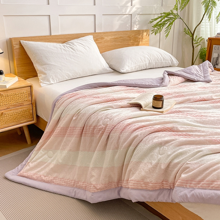 91家纺网 家纺一手货源 找家纺 VIP被业 2026新款雅织提花亚麻夏被夏凉被空调被 紫樱织梦