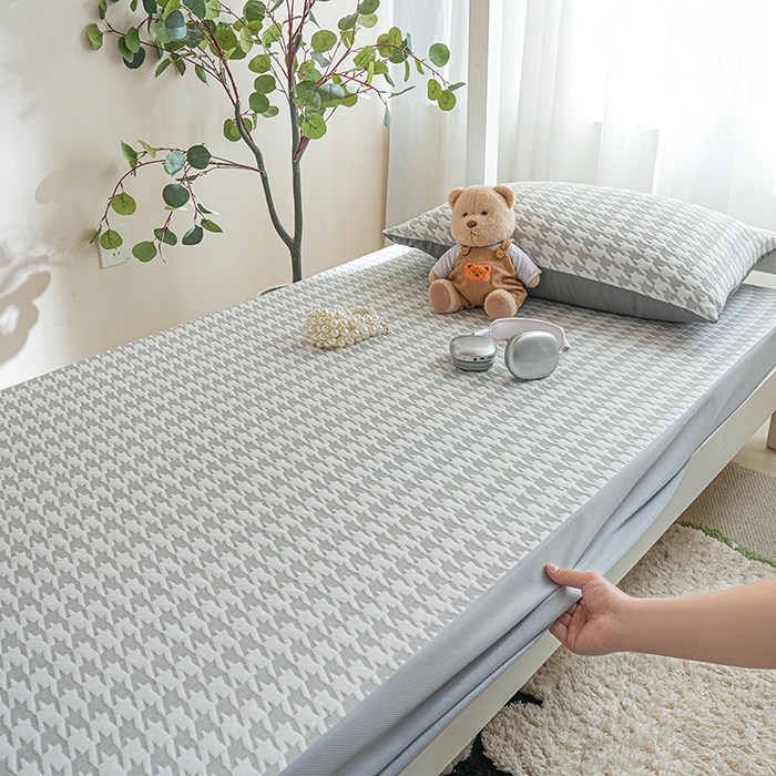 91家纺网 家纺一手货源 找家纺 馨乐家纺 2026新款A类三层纱夹棉床笠（特殊尺寸 量大可定制） 三层纱床笠-涵雁