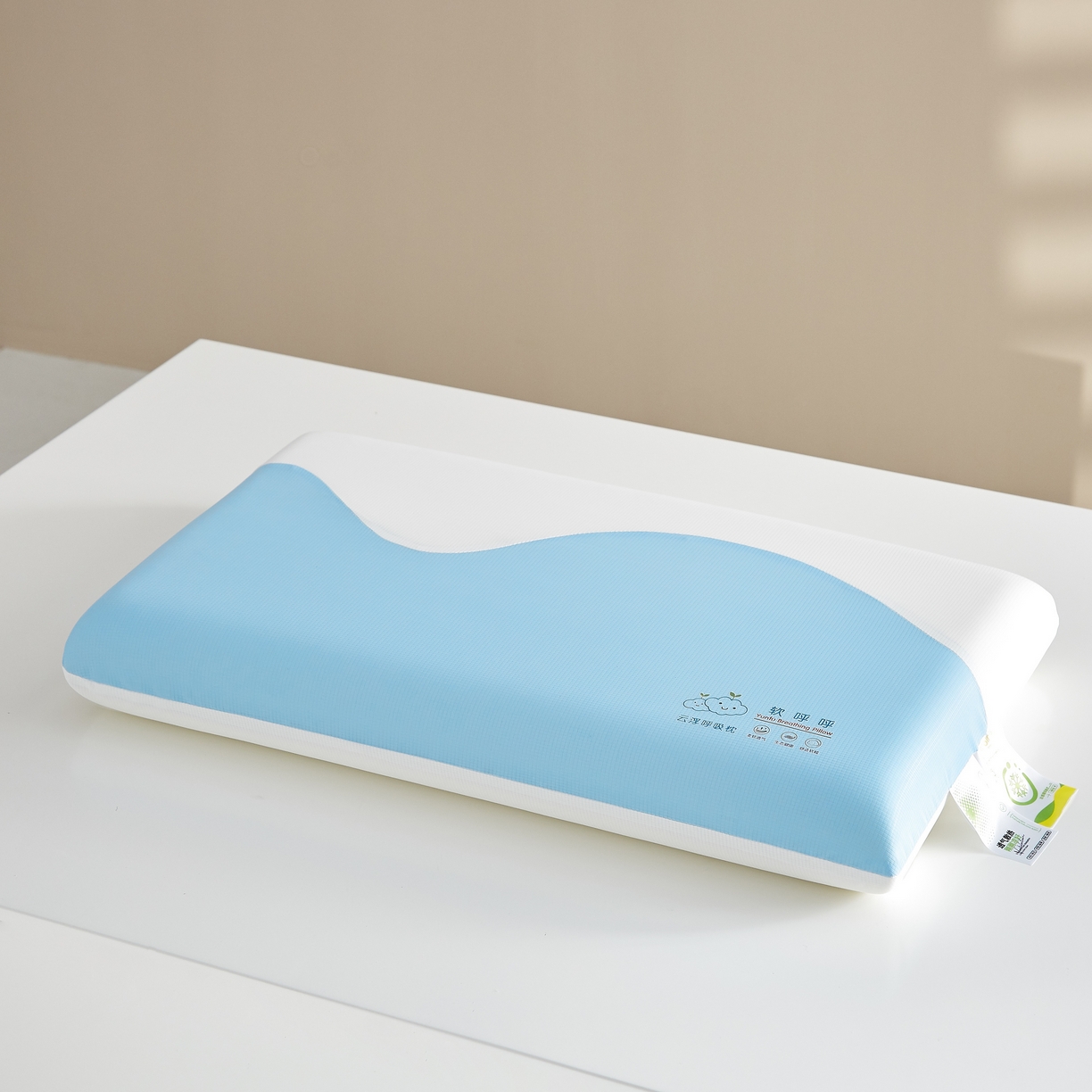 91家纺网 家纺一手货源 找家纺 织布人 2026新款记忆枕夏季凉感云朵呼吸双拼零压慢回弹记忆棉枕头枕芯 凉感云朵呼吸记忆枕-蓝白色