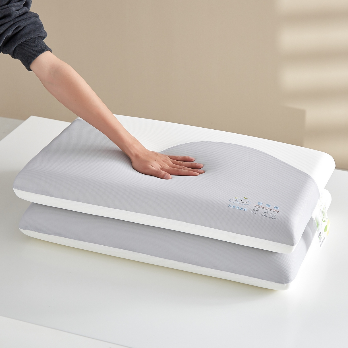 91家纺网 家纺一手货源 找家纺 （总）织布人 2026新款记忆枕夏季凉感云朵呼吸双拼零压慢回弹记忆棉枕头枕芯