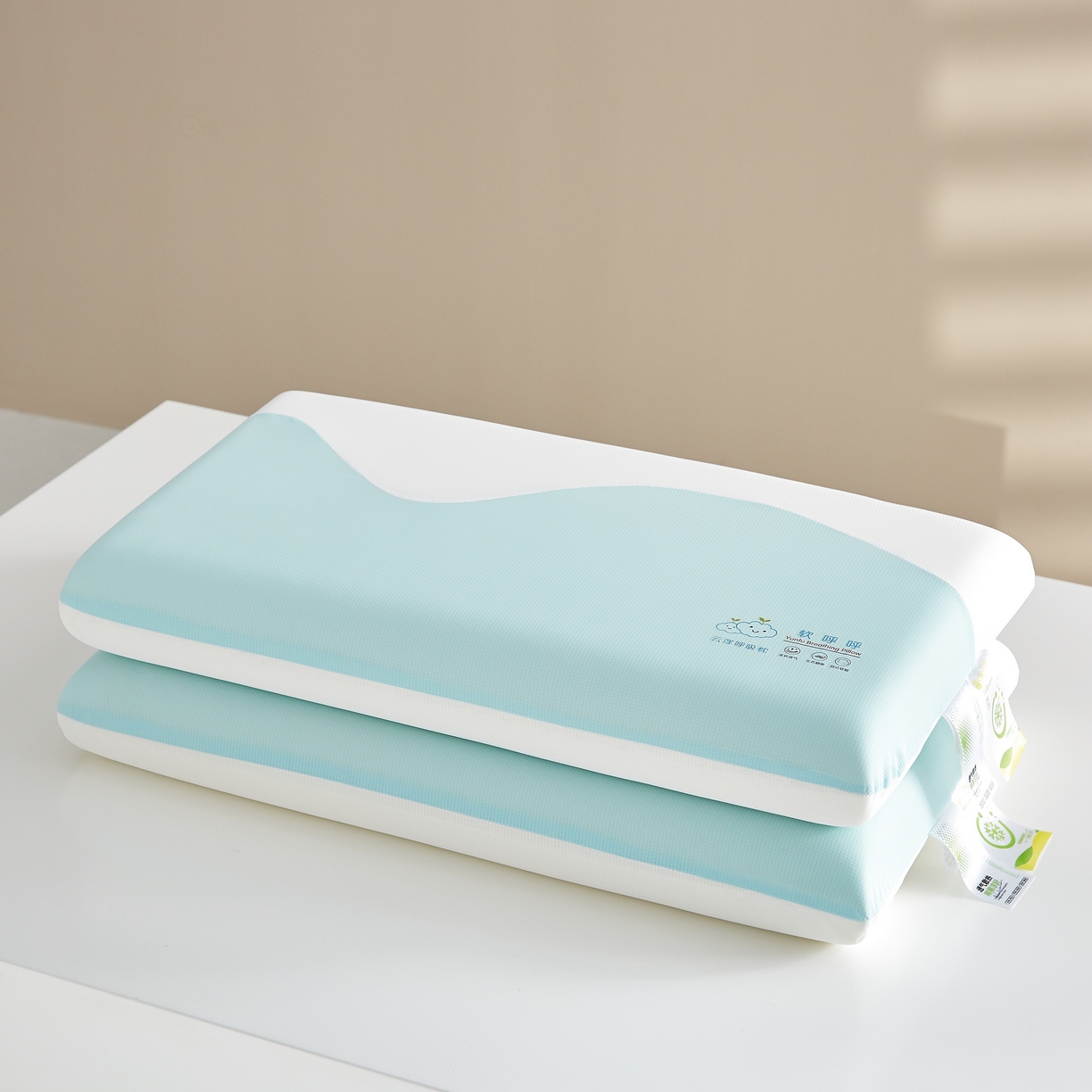 91家纺网 家纺一手货源 找家纺 织布人 2026新款记忆枕夏季凉感云朵呼吸双拼零压慢回弹记忆棉枕头枕芯 凉感云朵呼吸记忆枕-绿白色