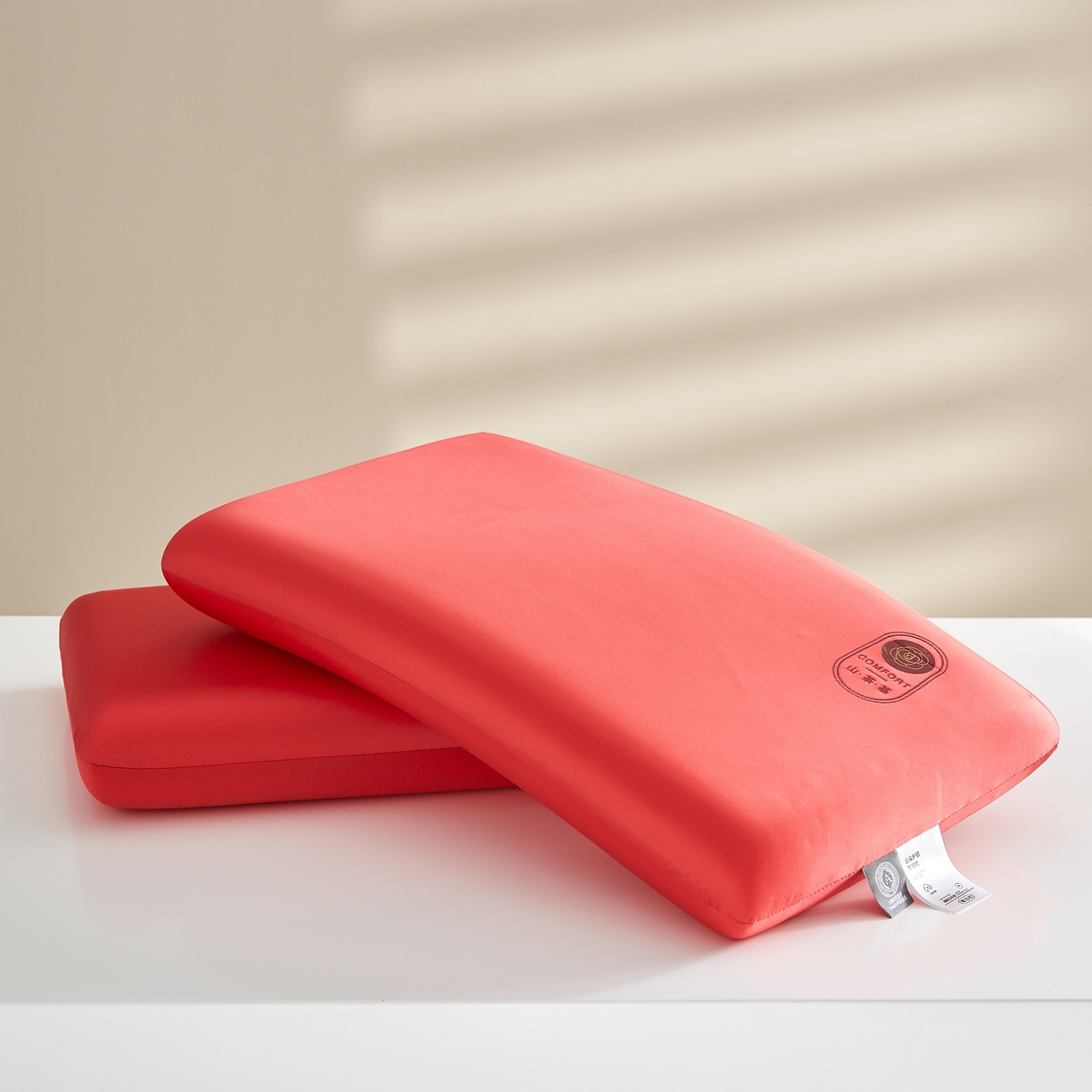 91家纺网 家纺一手货源 找家纺 织布人 2026新款记忆枕夏季凉感A类云柔水光枕零压力慢回弹记忆枕头枕芯 凉感丝A类云柔水光记忆枕-大红