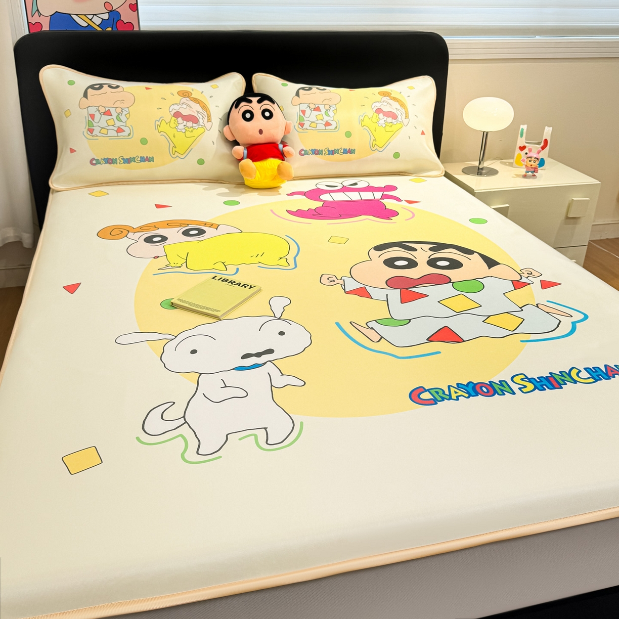 91家纺网 家纺一手货源 找家纺 博雅 2026蜡笔小新正版授权小冰皮大版印花凉席床笠款 大版-童趣小新