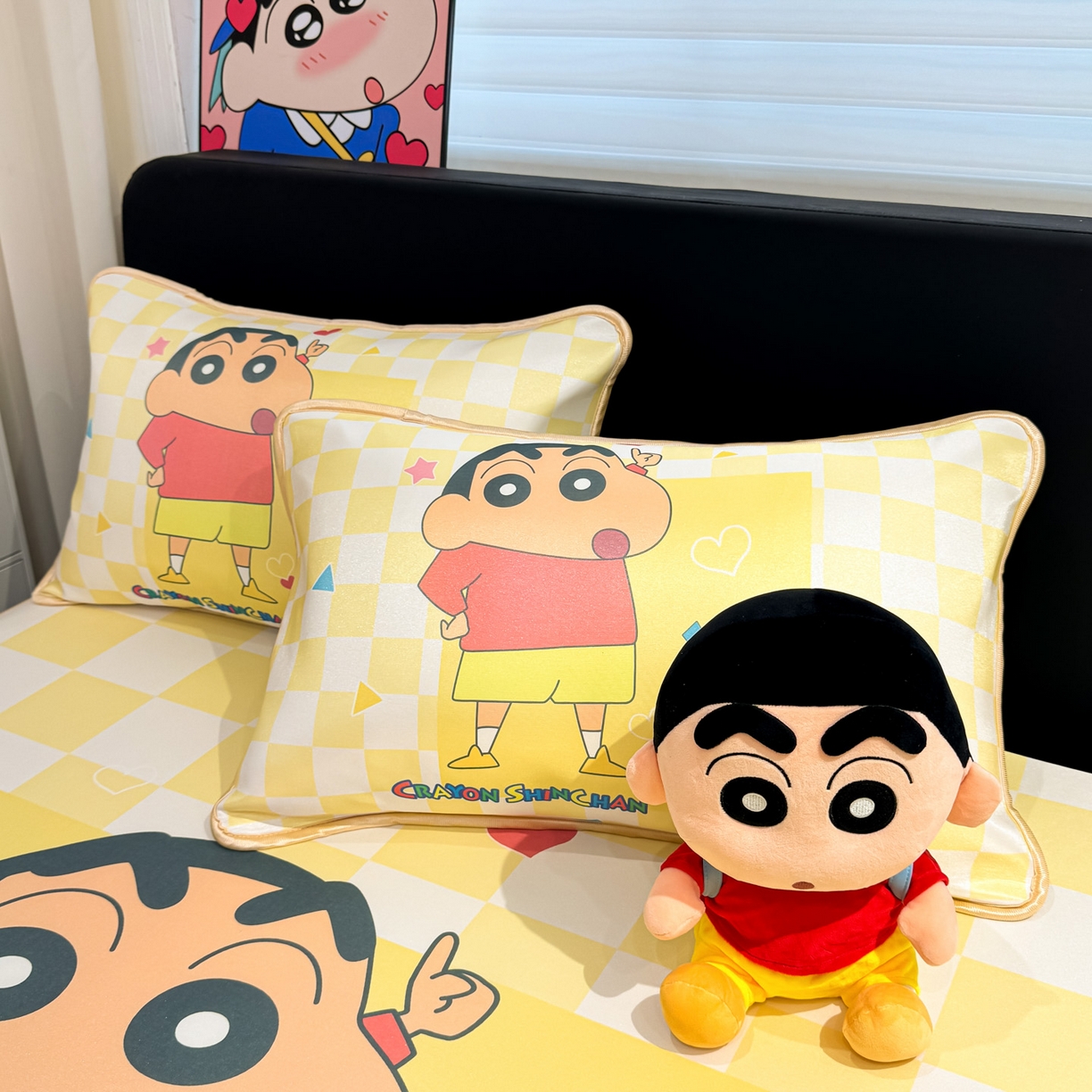 91家纺网 家纺一手货源 找家纺 博雅 2026蜡笔小新正版授权小冰皮大版印花凉席床笠款 大版-奶白格子小新