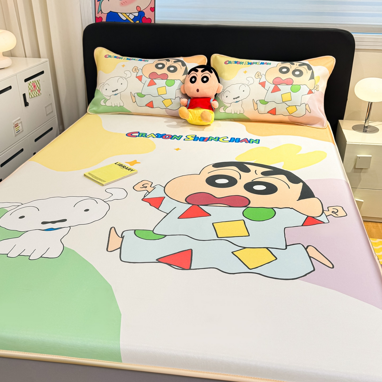 91家纺网 家纺一手货源 找家纺 博雅 2026蜡笔小新正版授权小冰皮大版印花凉席床笠款 大版-睡衣小新