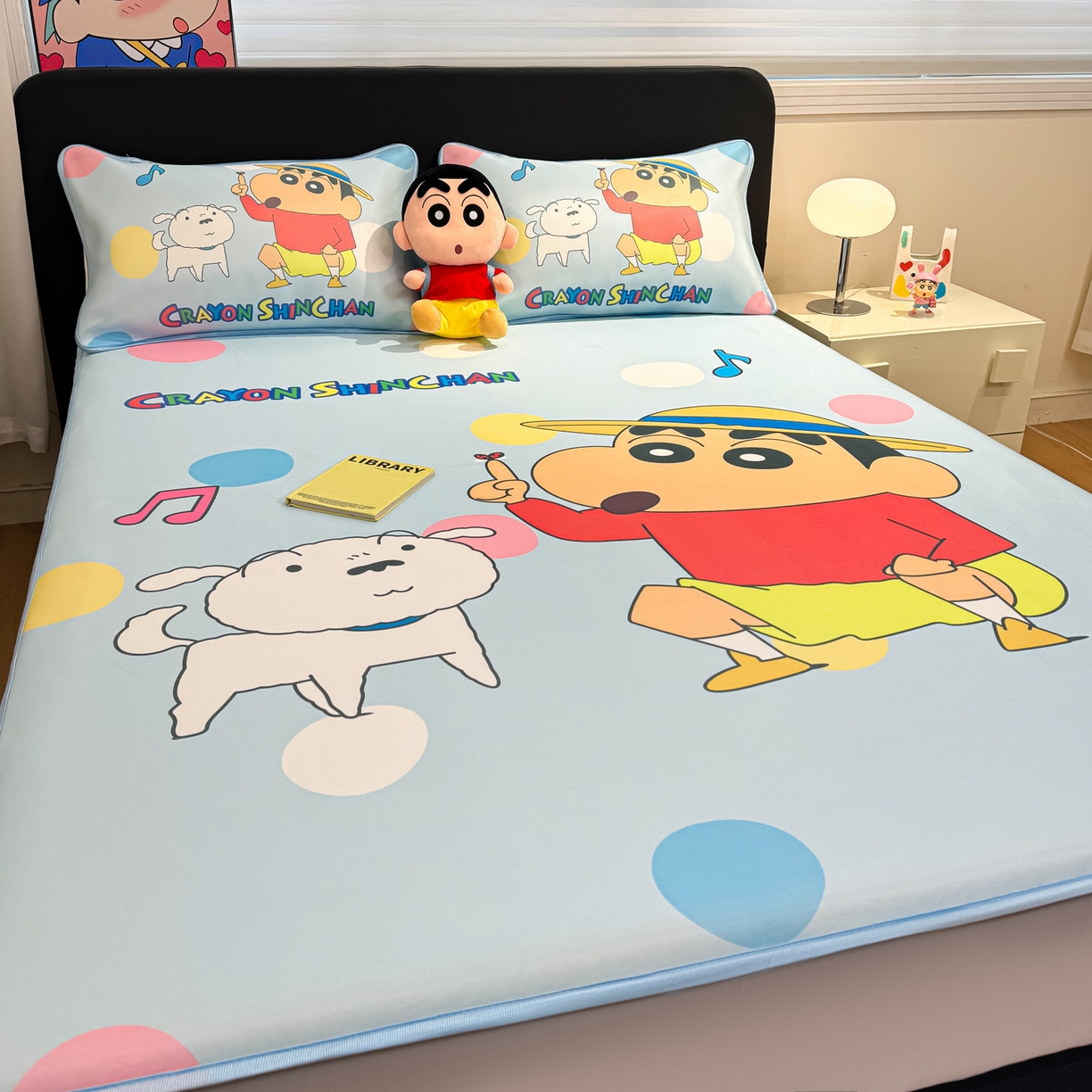 91家纺网 家纺一手货源 找家纺 博雅 2026蜡笔小新正版授权小冰皮大版印花凉席床笠款 大版-蓝色小新