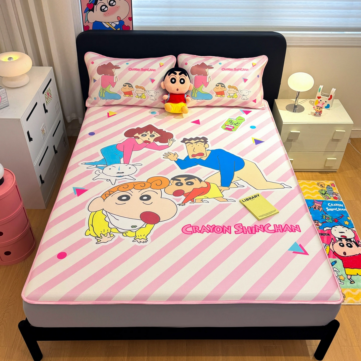 91家纺网 家纺一手货源 找家纺 博雅 2026蜡笔小新正版授权小冰皮大版印花凉席床笠款 大版-蜡笔小新家族