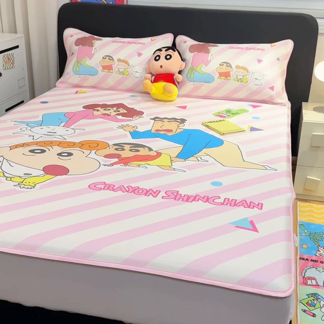 91家纺网 家纺一手货源 找家纺 博雅 2026蜡笔小新正版授权小冰皮大版印花凉席床笠款 大版-蜡笔小新家族