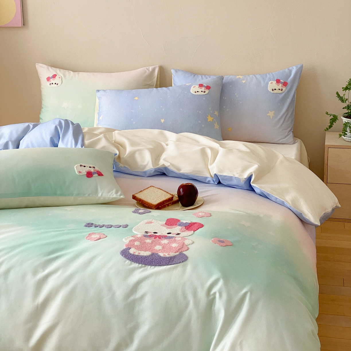 91家纺网 家纺一手货源 找家纺 眠博士 2026新款50支长绒棉毛巾绣四件套 50支长绒棉套件-星点猫咪