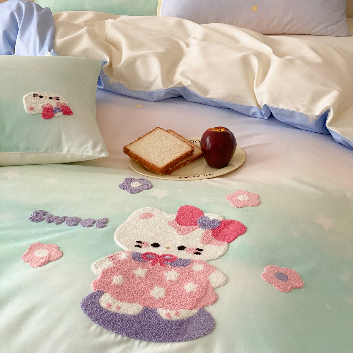 91家纺网 家纺一手货源 找家纺 眠博士 2026新款50支长绒棉毛巾绣四件套 50支长绒棉套件-星点猫咪