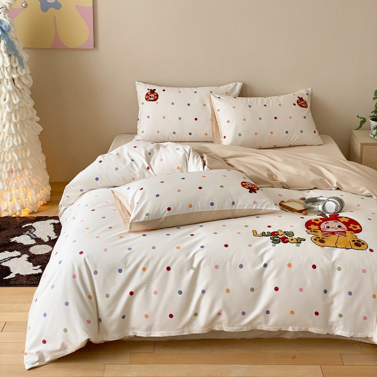 91家纺网 家纺一手货源 找家纺 眠博士 2026新款50支长绒棉毛巾绣四件套 50支长绒棉套件-波点星星人