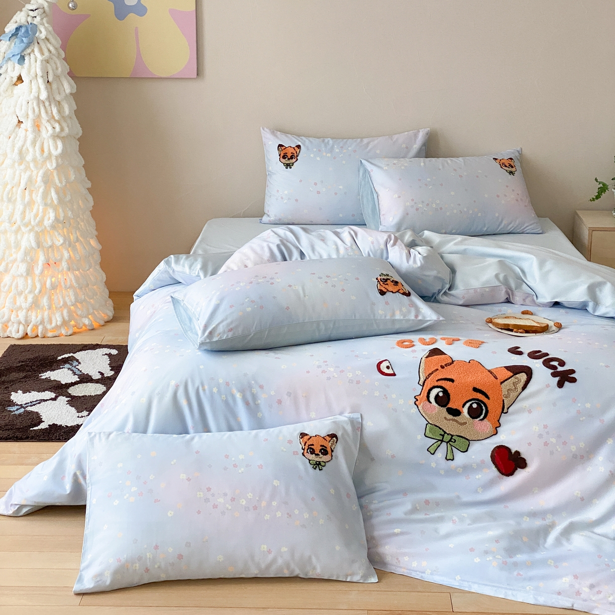 91家纺网 家纺一手货源 找家纺 眠博士 2026新款50支长绒棉毛巾绣四件套 50支长绒棉套件-青橙狐宝