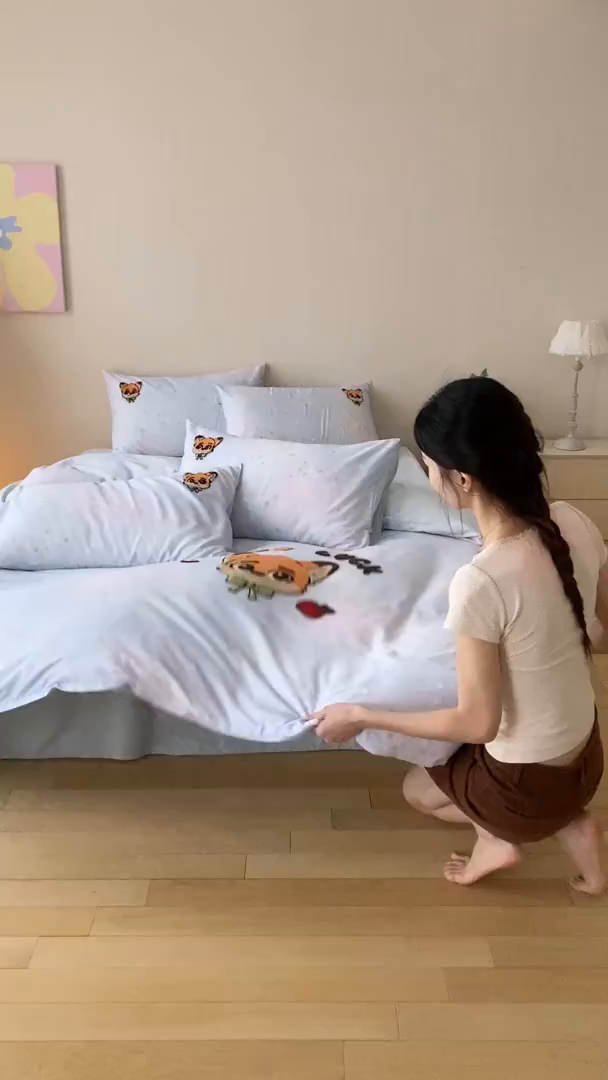 91家纺网 家纺一手货源 找家纺 眠博士 2026新款50支长绒棉毛巾绣四件套 50支长绒棉套件-青橙狐宝