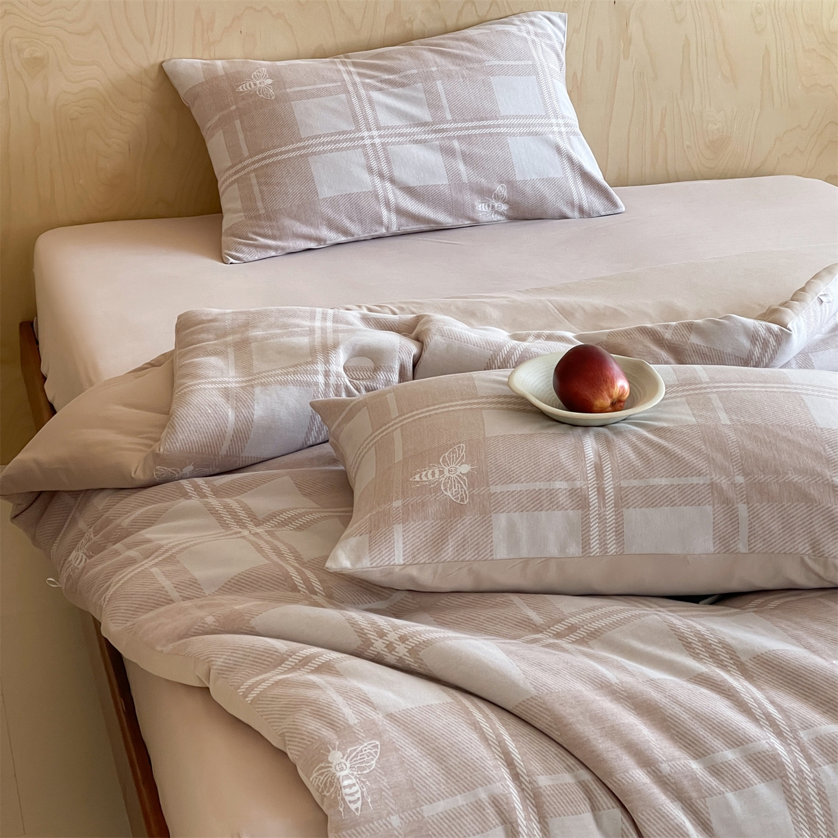 91家纺网 家纺一手货源 找家纺 傲蕾良品 2026新款【自由组合】色织云柔控温被夏被（四件套） 奶棕蜂语