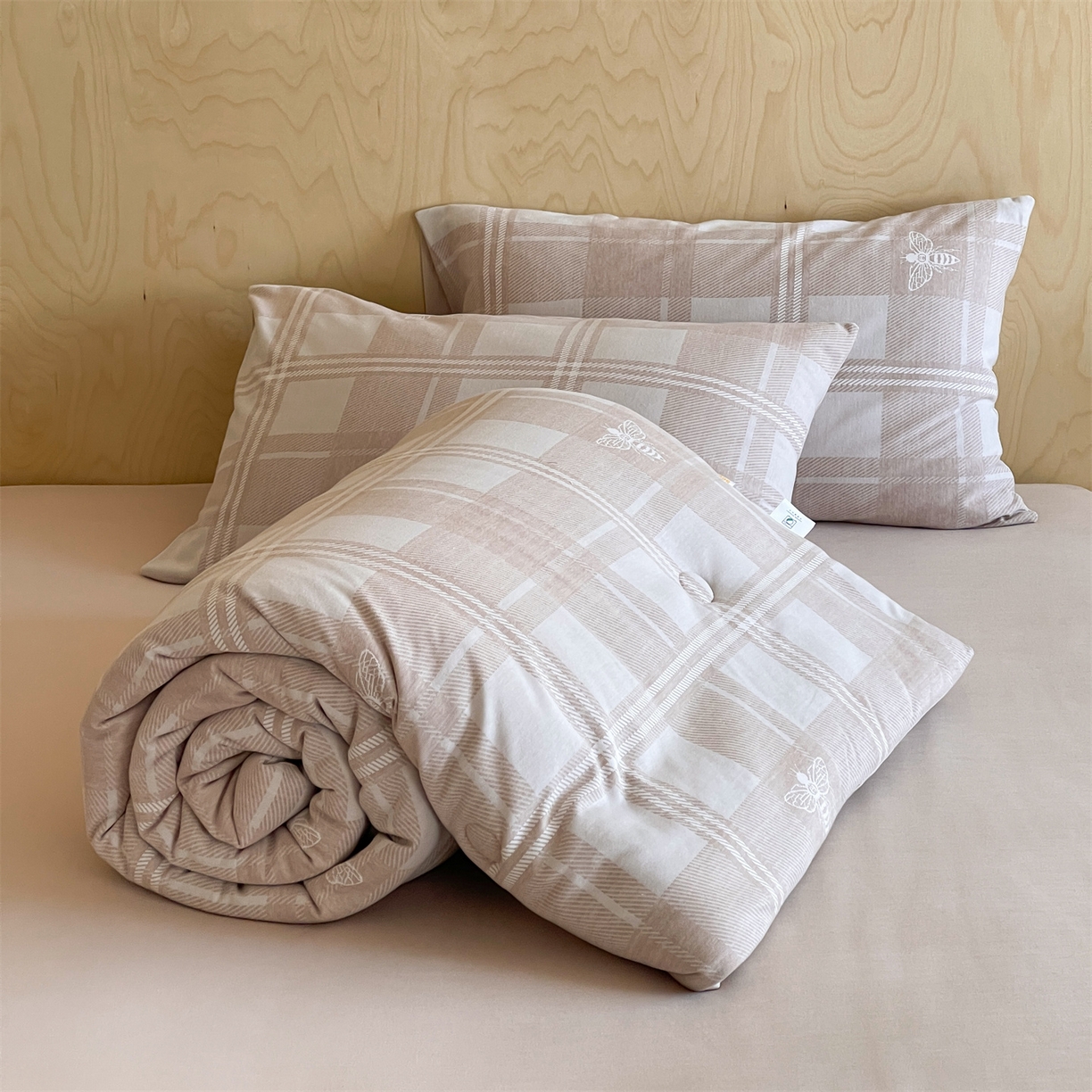 91家纺网 家纺一手货源 找家纺 傲蕾良品 2026新款【自由组合】色织云柔控温被夏被（四件套） 奶棕蜂语