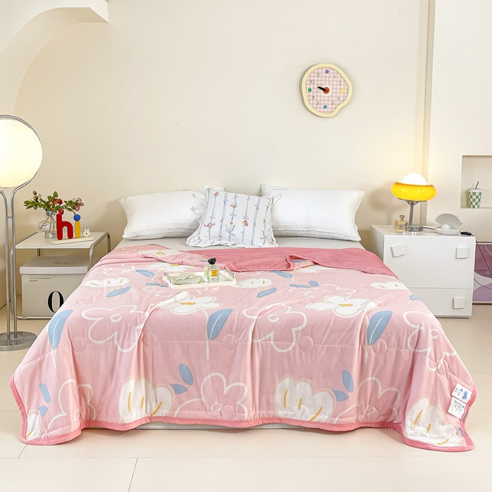 91家纺网 家纺一手货源 找家纺 （总）悦织湾家纺 冰丝冰激凌夏被2026新款凉感丝冻冻印花冰淇淋绗绣包边夏凉被轻奢空调被    