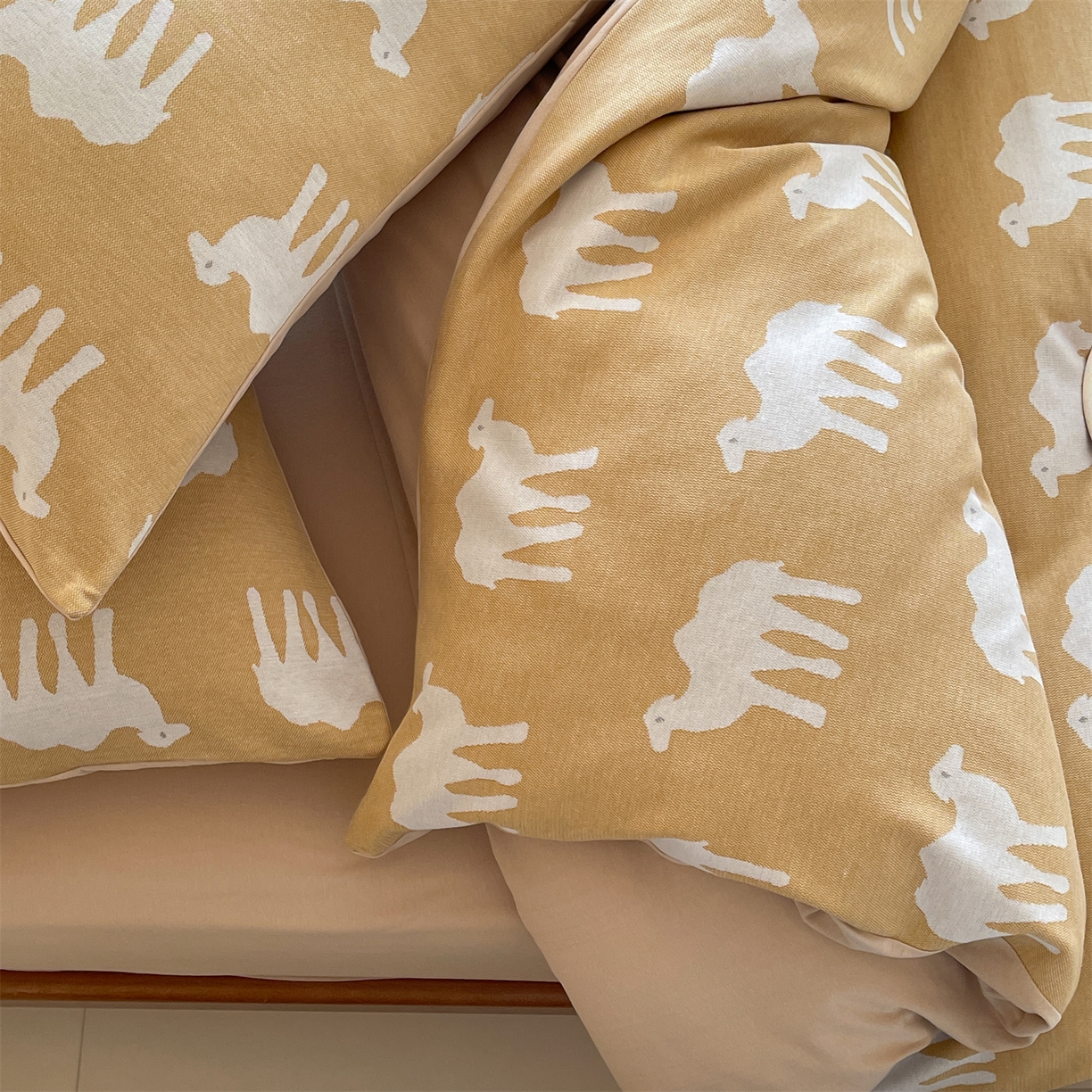 91家纺网 家纺一手货源 找家纺 傲蕾良品 2026新款【自由组合】色织云柔控温被夏被（四件套） 小姜驼