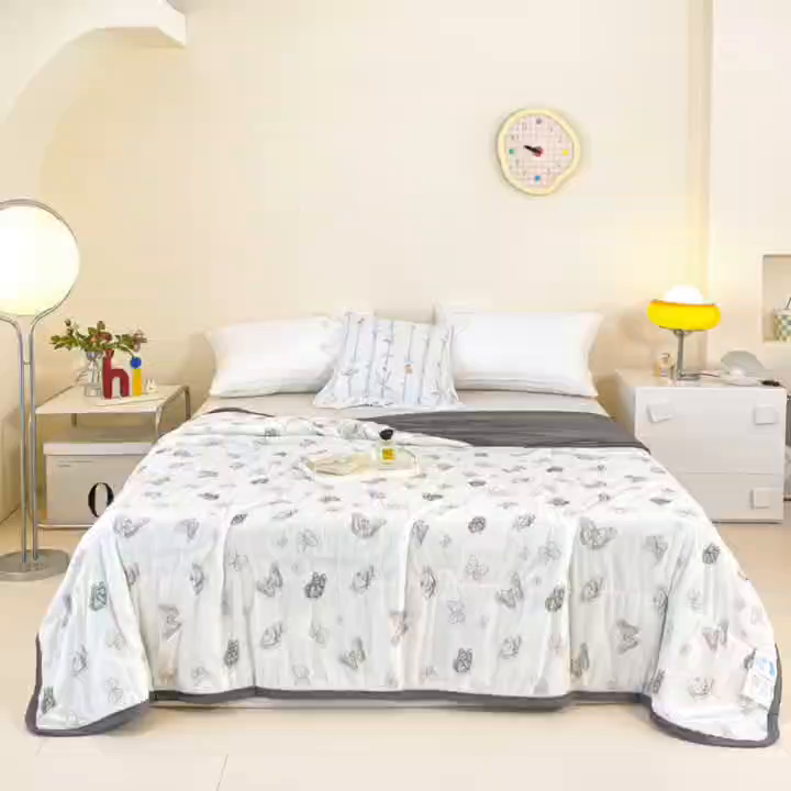 91家纺网 家纺一手货源 找家纺 （总）悦织湾家纺 冰丝冰激凌夏被2026新款凉感丝冻冻印花冰淇淋绗绣包边夏凉被轻奢空调被    