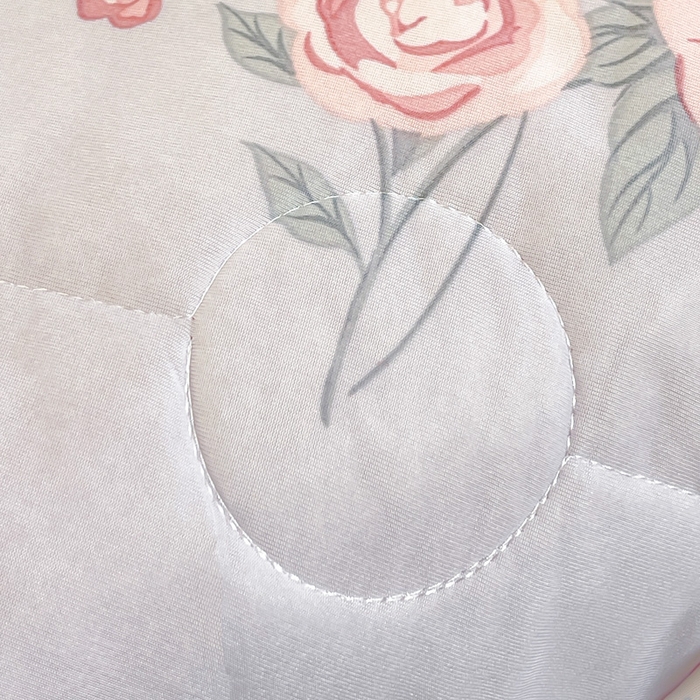 91家纺网 家纺一手货源 找家纺 悦织湾家纺 冰丝冰激凌夏被2026新款凉感丝冻冻印花冰淇淋绗绣包边夏凉被轻奢空调被     粉色花花-兰