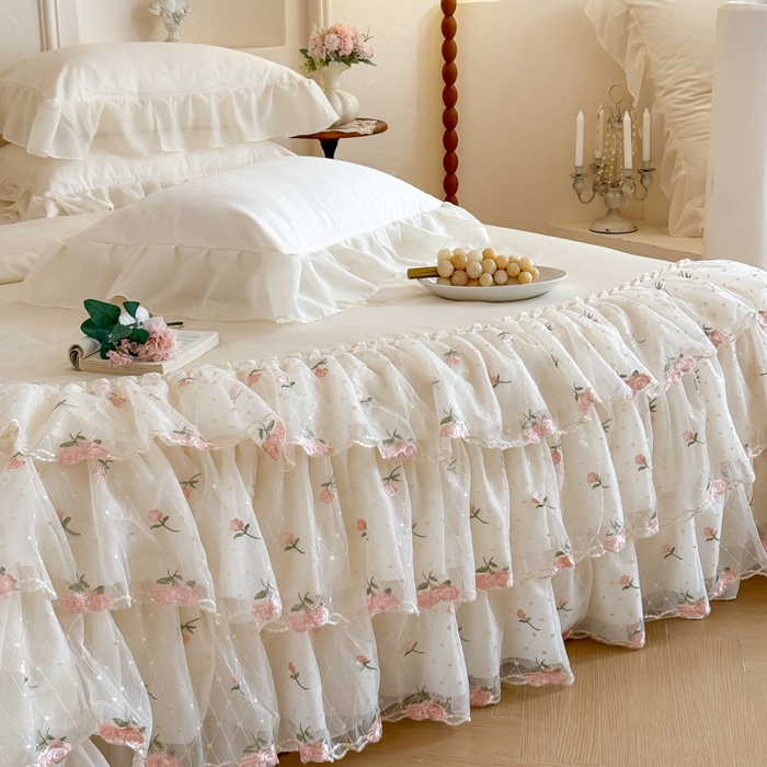 91家纺网 家纺一手货源 找家纺 爱家（原缔乐家纺） 2026新款轻奢法式天丝夏被四件套 花雾织梦-奶昔白