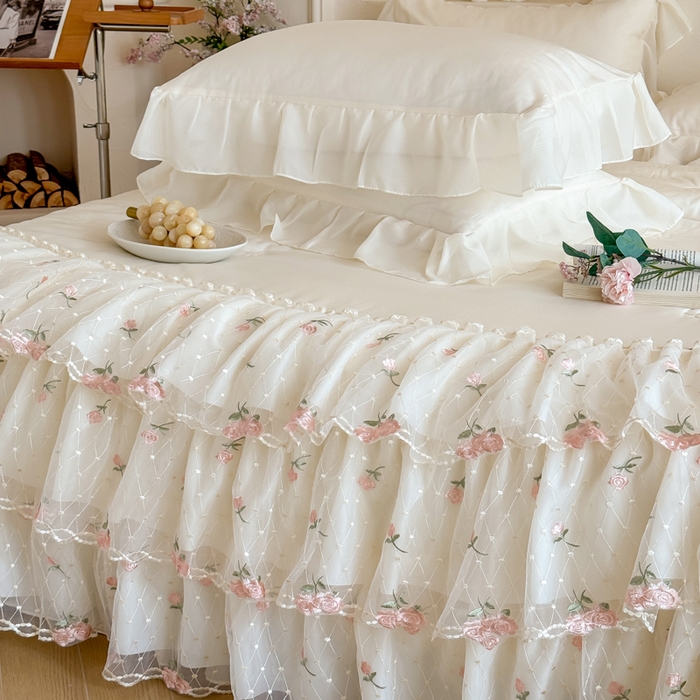 91家纺网 家纺一手货源 找家纺 爱家（原缔乐家纺） 2026新款轻奢法式天丝夏被四件套 花雾织梦-奶昔白