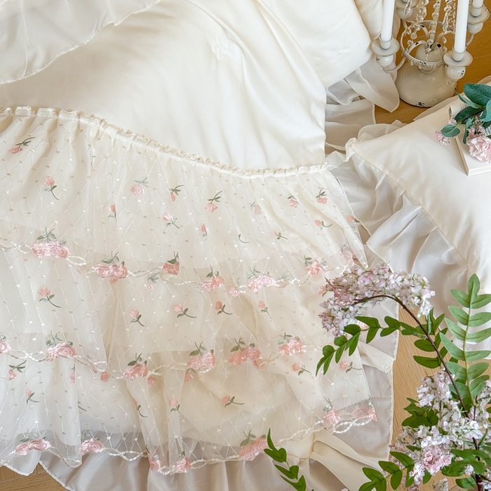 91家纺网 家纺一手货源 找家纺 爱家（原缔乐家纺） 2026新款轻奢法式天丝夏被四件套 花雾织梦-奶昔白