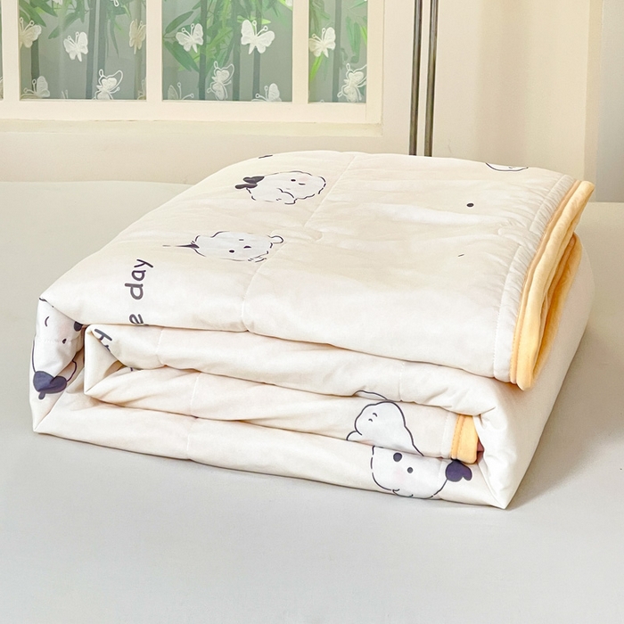 91家纺网 家纺一手货源 找家纺 悦织湾家纺 冰丝冰激凌夏被2026新款凉感丝冻冻印花冰淇淋绗绣包边夏凉被轻奢空调被     简约狗-米色