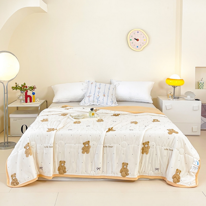 悦织湾家纺 冰丝冰激凌夏被2026新款凉感丝冻冻印花冰淇淋绗绣包边夏凉被轻奢空调被     蒙眼熊-米色