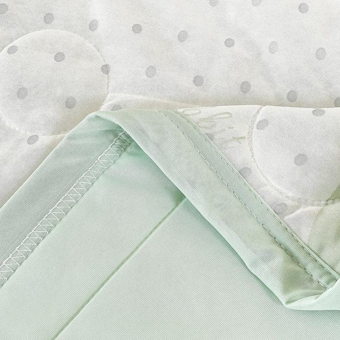 91家纺网 家纺一手货源 找家纺 悦织湾家纺 冰丝冰激凌夏被2026新款凉感丝冻冻印花冰淇淋绗绣包边夏凉被轻奢空调被     气球熊-绿