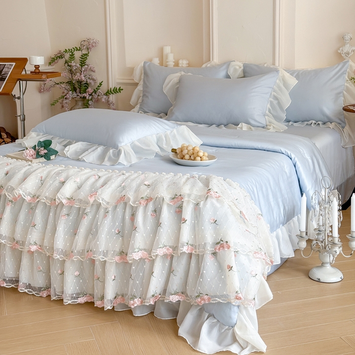 91家纺网 家纺一手货源 找家纺 爱家（原缔乐家纺） 2026新款轻奢法式天丝夏被四件套 花雾织梦-天空兰