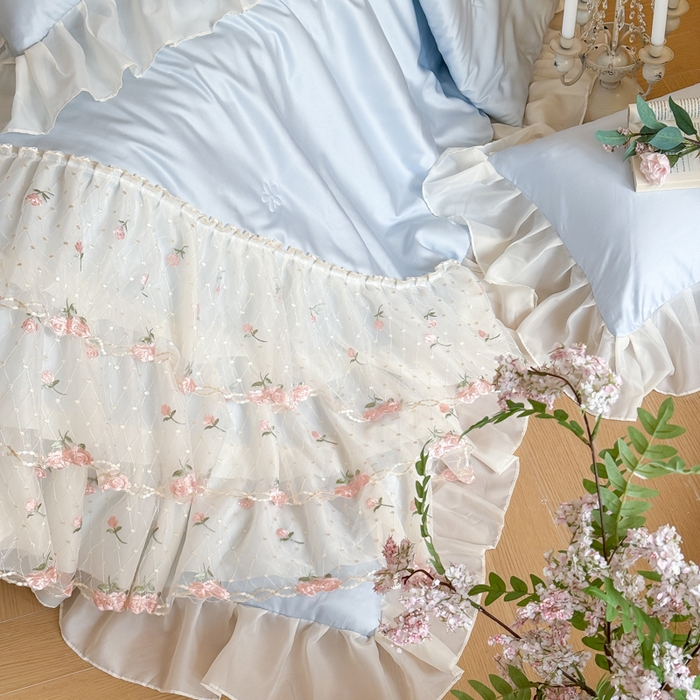 91家纺网 家纺一手货源 找家纺 爱家（原缔乐家纺） 2026新款轻奢法式天丝夏被四件套 花雾织梦-天空兰