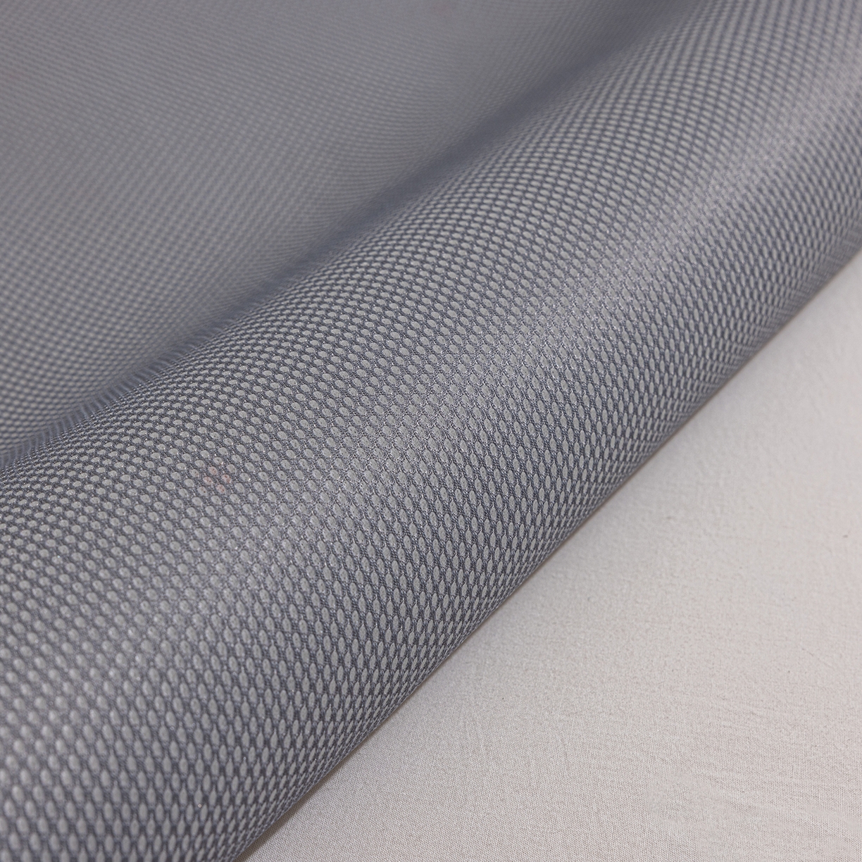 91家纺网 家纺一手货源 找家纺 小萌虎 2026新款碳光冰丝席平铺款床席款 斑点狗-灰