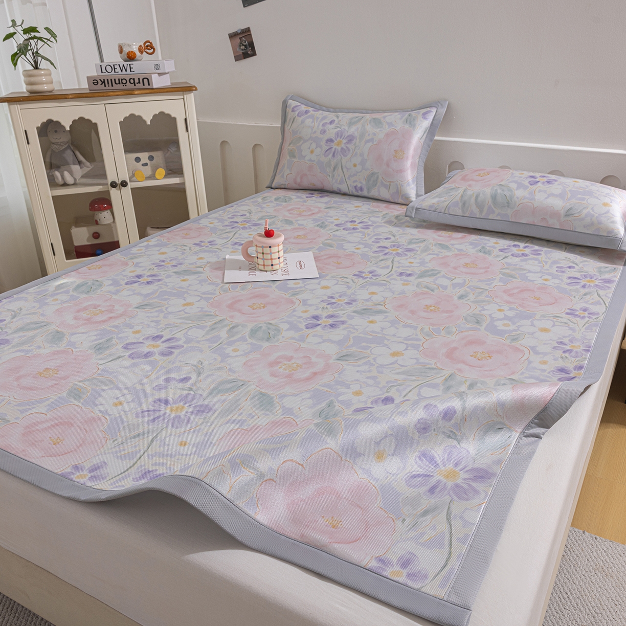 91家纺网 家纺一手货源 找家纺 小萌虎 2026新款碳光冰丝席平铺款床席款 花田