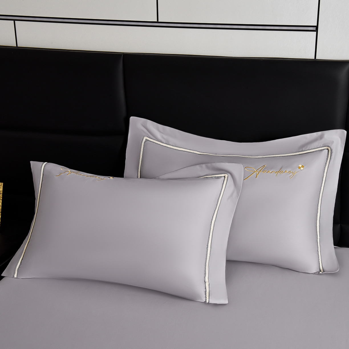 91家纺网 家纺一手货源 找家纺 湘雪家居 2026新款长绒棉高支高密纯棉刺绣四件套-幕镜款 幕镜-椰子灰