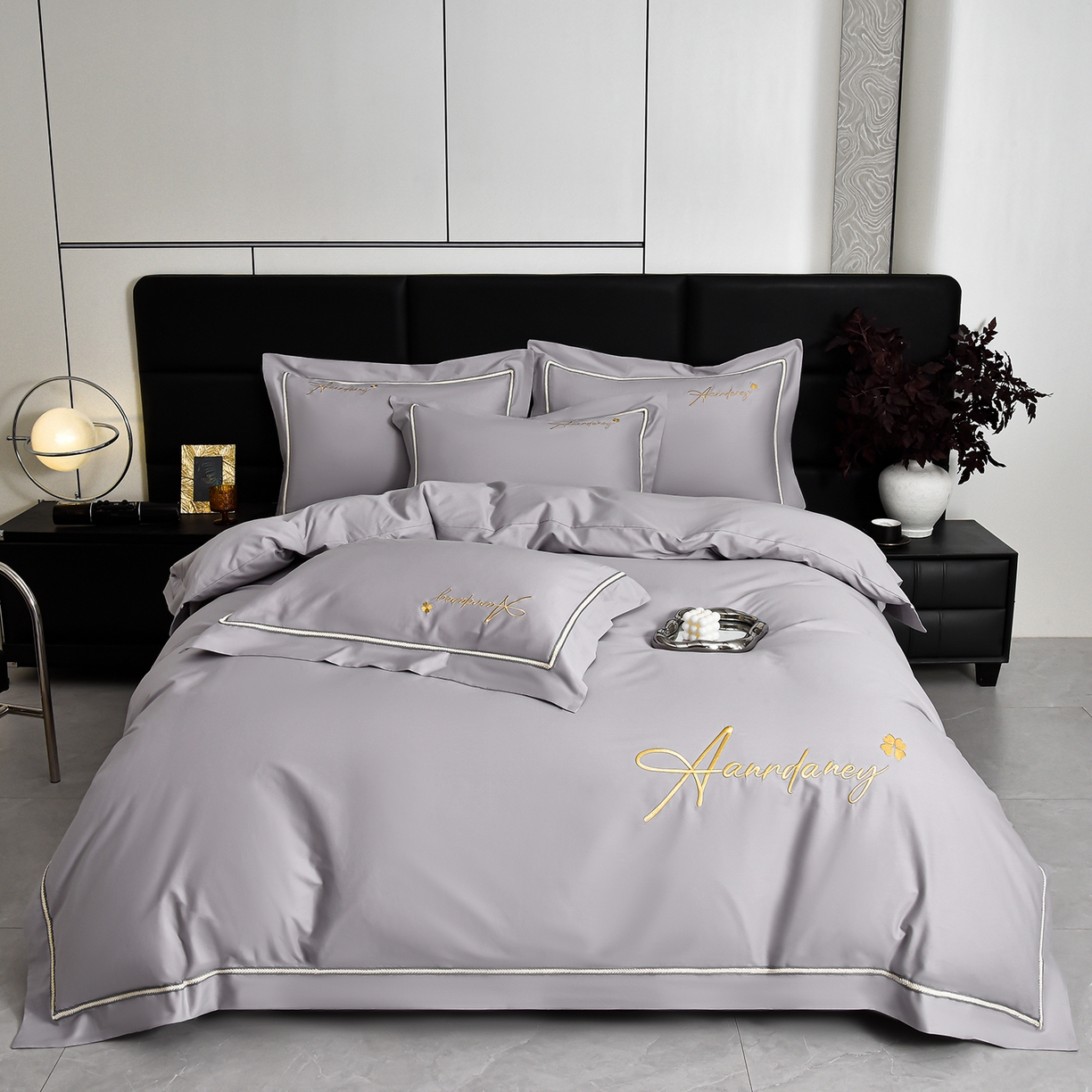 91家纺网 家纺一手货源 找家纺 湘雪家居 2026新款长绒棉高支高密纯棉刺绣四件套-幕镜款 幕镜-椰子灰